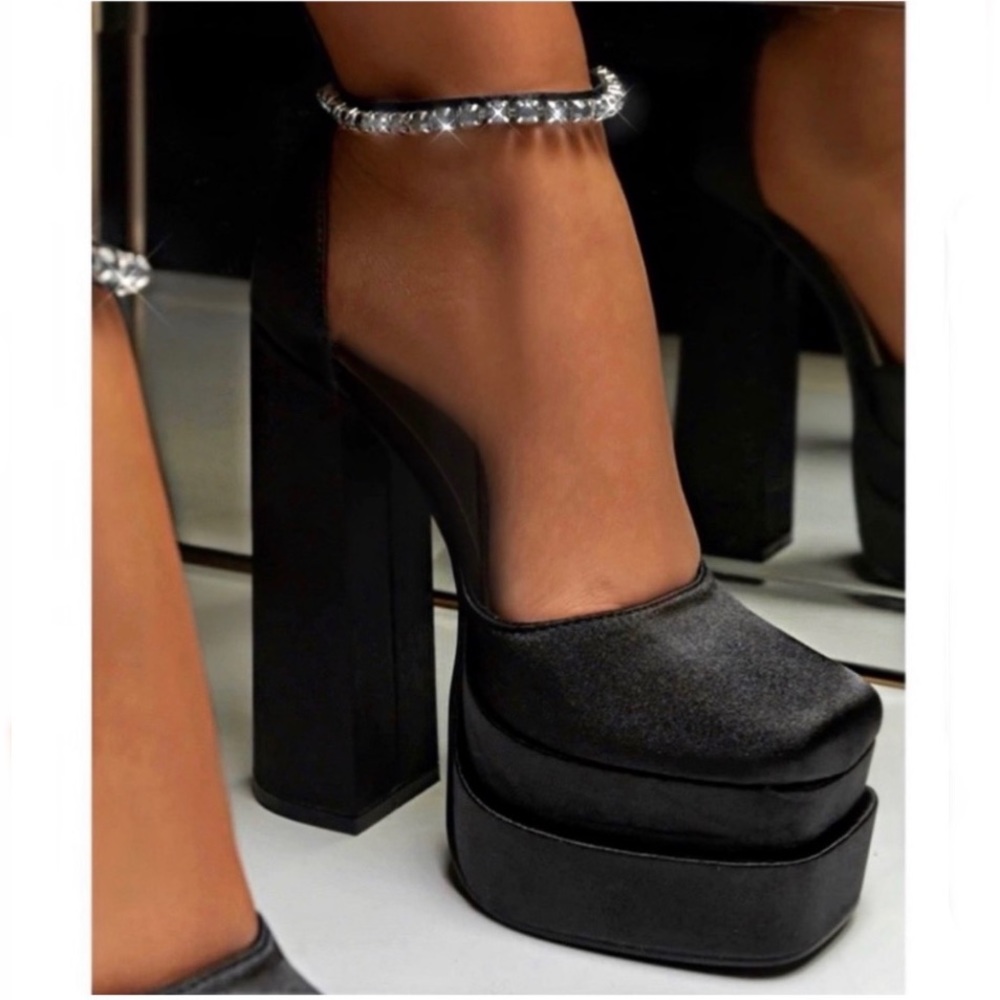 Black Ankle Strap Embellished Double Platform High Heels - Picture 3 of 11